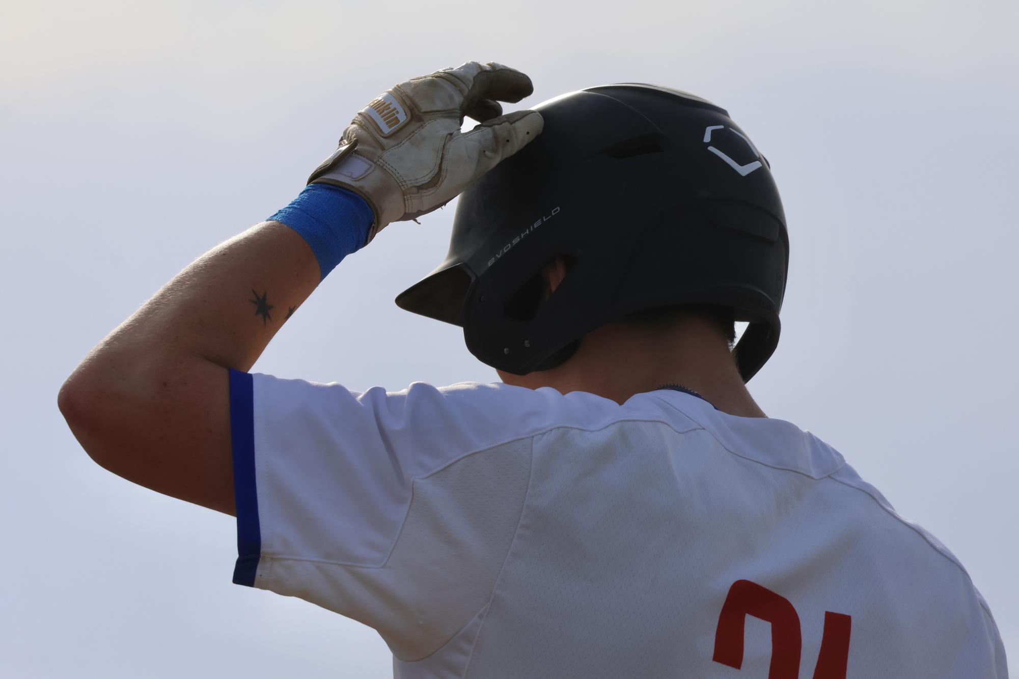 Photo Story: Falcons Baseball Fly in Stunning Home-Run-Filled 8–7 Walk-Off Victory
