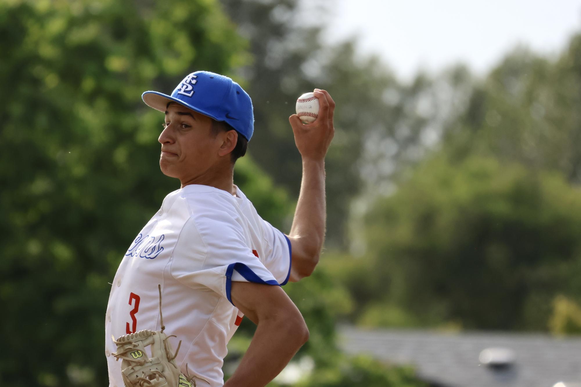 Photo Story: Falcons Baseball Fly in Stunning Home-Run-Filled 8–7 Walk-Off Victory