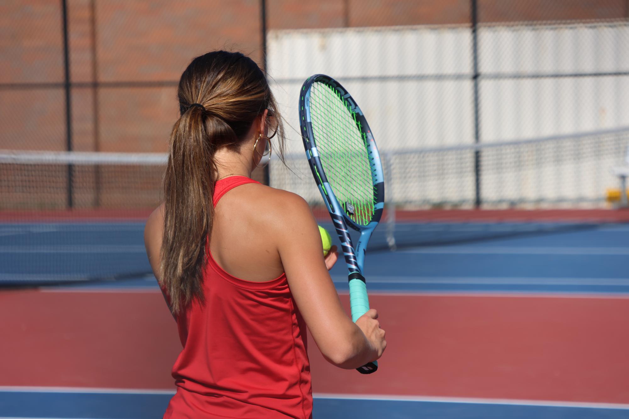 Photo Story: Girls Varsity Tennis Shuts Down Parkrose in Senior Night Victory