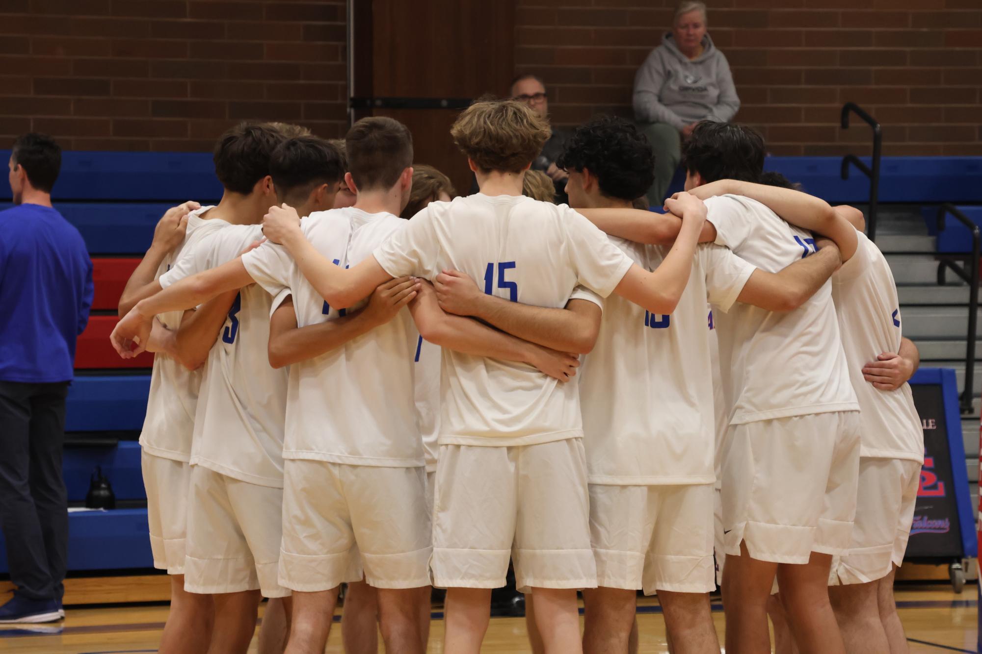 Photo Story: Boys Volleyball Flies Past Hood River Valley High School in Senior Night Victory