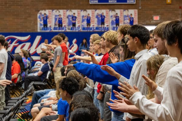 After the homily, senior David Sharyan gave advice to each of the classes.